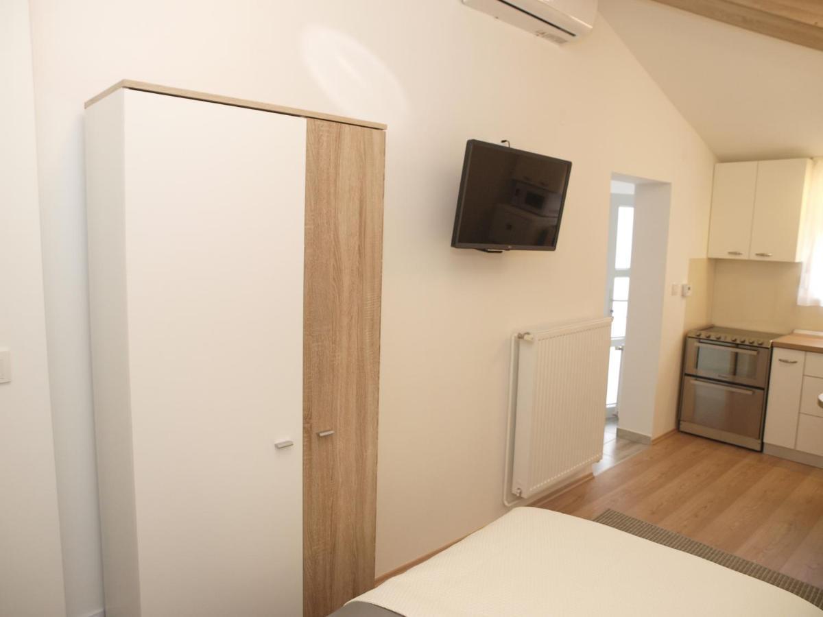 Cozy Studio Apartment Tian In Zagreb Bagian luar foto