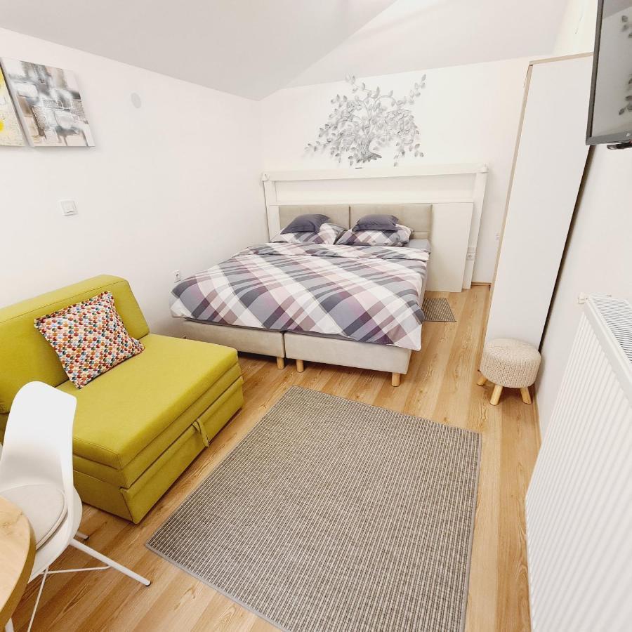 Cozy Studio Apartment Tian In Zagreb Bagian luar foto