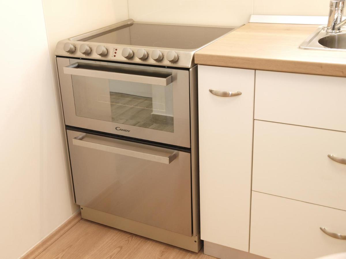 Cozy Studio Apartment Tian In Zagreb Bagian luar foto