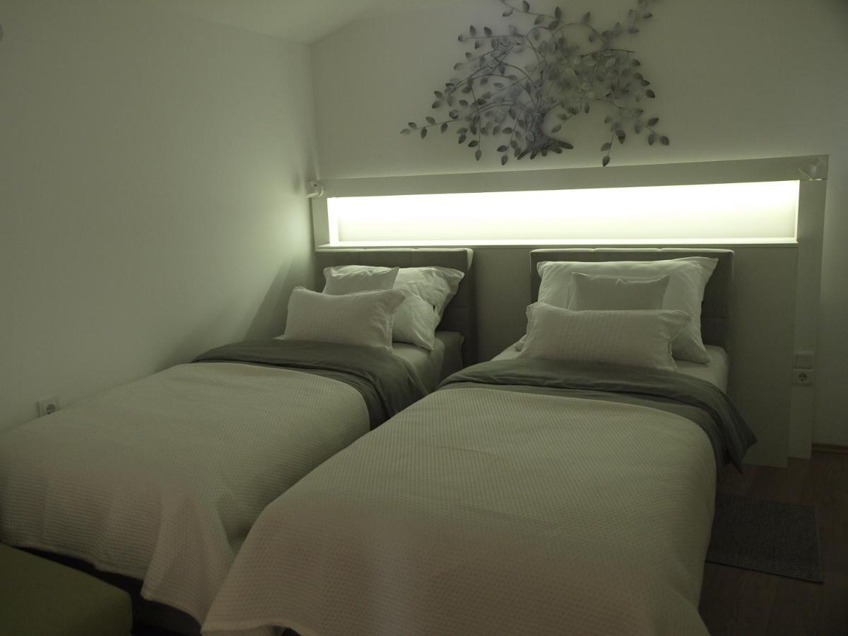 Cozy Studio Apartment Tian In Zagreb Bagian luar foto