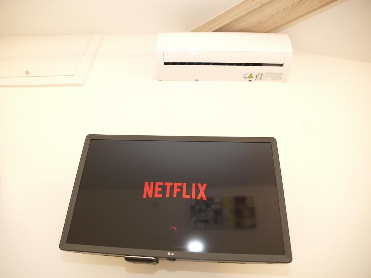 Cozy Studio Apartment Tian In Zagreb Bagian luar foto