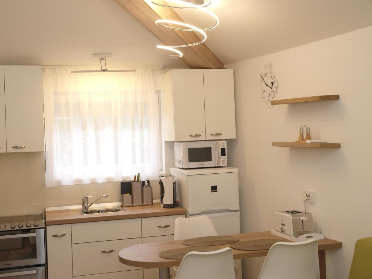 Cozy Studio Apartment Tian In Zagreb Bagian luar foto